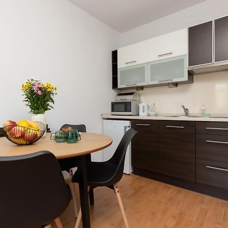 Cozy Apartment With Balcony Warszawa By Noclegi Renters ภายนอก รูปภาพ
